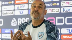 Foto: (Flickr Oficial Londrina/Ricardo Chicarelli/Londrina EC.) - Vinícius Eutrópio deve ganhar mais um reforço no Londrina