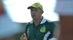 Foto: Léo Roveroni/Agência Mirassol. Eduardo Baptista quer que o elenco imponha jogo e não deixe Corinthians dominar a partida.