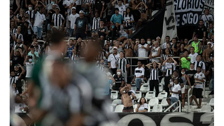 Jorge Rodrigues/AGIF - Botafogo interrompe aluguel do Nilton Santos