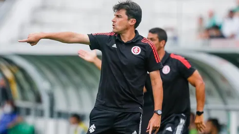 Foto: Luiz Erbes/AGIF - Inter busca negociar com atacante desejado por Medina