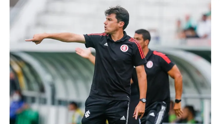 Foto: Luiz Erbes/AGIF - Inter busca negociar com atacante desejado por Medina