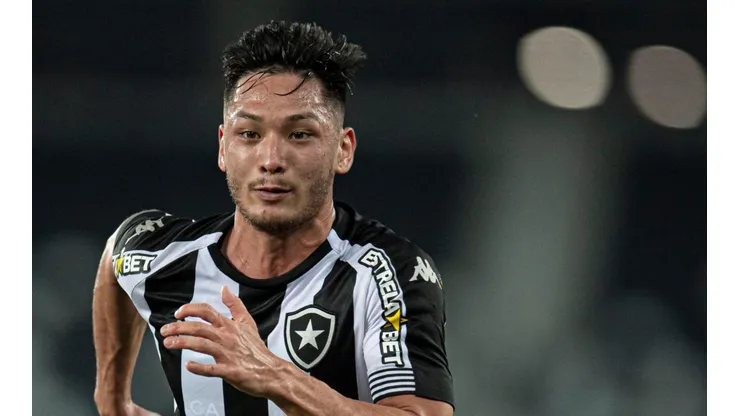 Foto: Jorge Rodrigues/AGIF - Oyama foi destaque pelo Botafogo em 2021.