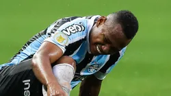 O jogador precisou ser substituído ainda no primeiro tempo - Foto: Pedro H. Tesch/AGIF