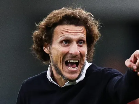 Forlán 'sai da casinha' e quebra o silêncio sobre reforço do Atlético-MG