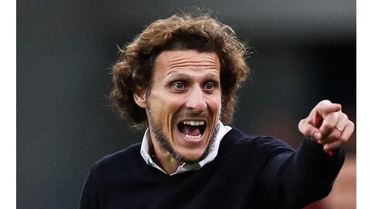 (Photo by Buda Mendes/Getty Images) - Forlán elogiou o reforço do Galo.