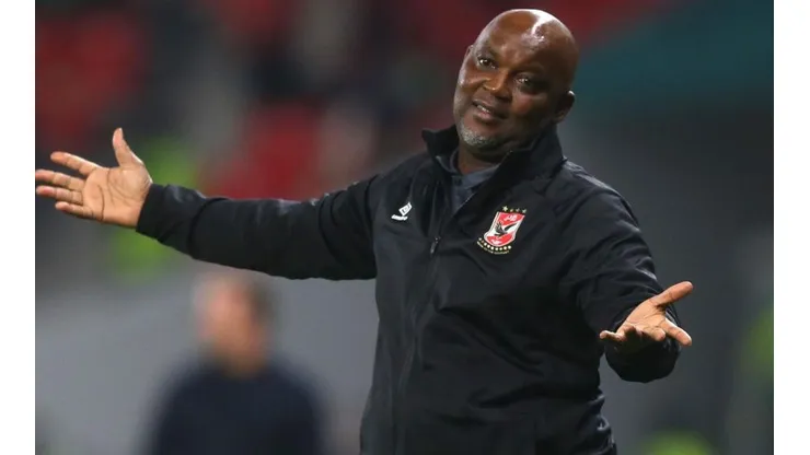 Mohamed Farag - FIFA/FIFA via Getty Images/ Vamos engolir"; Pitso Mosimane segue confiante contra o Palmeiras e Al Ahly quer manter apelido de 'Clube do Século'