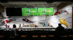 Mario Tama/Getty Images - Tvs ligadas em jogos da NFL