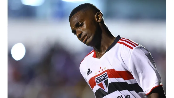 Foto: Marcello Zambrana/AGIF | Vitinho publicou uma das mensagens que recebeu, mas apagou logo em seguida