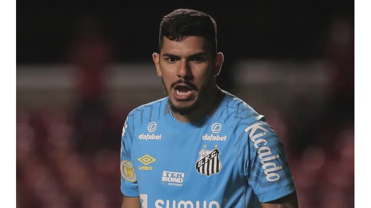 Foto: Ettore Chiereguini/AGIF - Goleiro foi eleito o melhor da partida em empate em 1 a 1