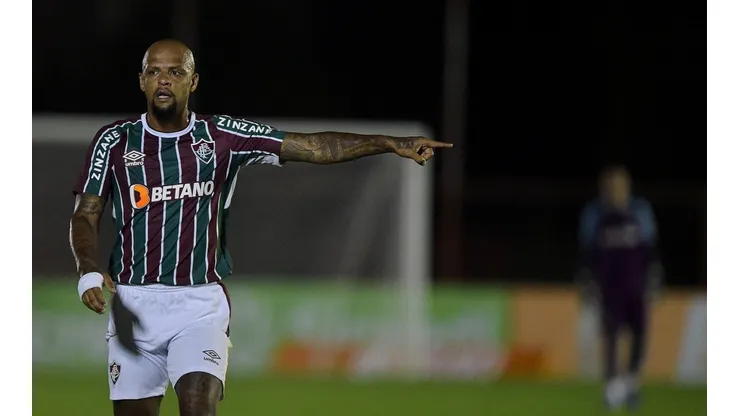 Thiago Ribeiro/AGIF. Felipe Melo rebate críticas da torcida e exalta desempenho dos colegas.
