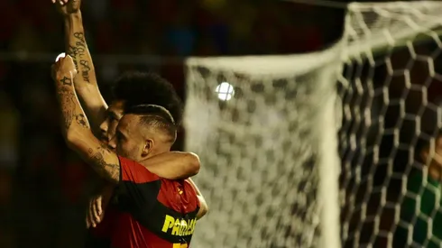 Jogador caiu nas graças da torcida flamenguista e, anos depois, jogará a segunda divisão paulista