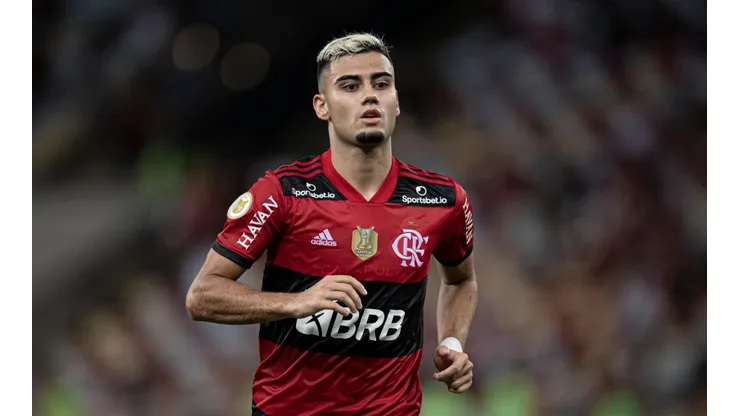 Foto: Jorge Rodrigues/AGIF - Flamengo está perto de acerto para ficar com Andreas Pereira