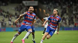 Kely Pereira/AGIF. Stiven Mendoza comemora o primeiro gol da partida