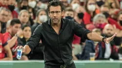 Foto: Robson Mafra/AGIF - Alberto Valentim, treinador do Athletico-PR