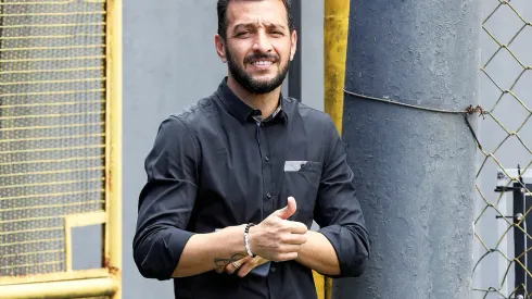 De olho no mercado, Edu Dracena não perde tempo e encaminha mais uma nova contratação no Santos