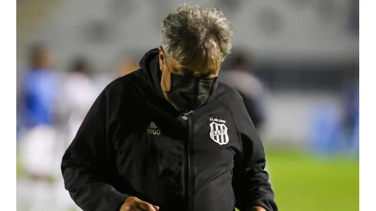 Foto: Rogério Capela/AGIF - Gilson Kleina deve repetir a escalação contra o São Bernardo