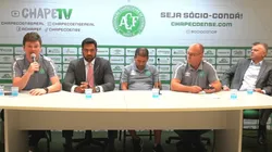 Reprodução/YouTube ChapeTV. Equipe administrativa da Chapecoense explicou a situação financeira do time em coletiva realizada nesta terça