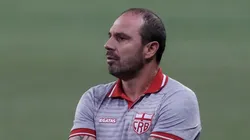 Foto: (Marcello Zambrana/AGIF) - Allan Aal, técnico do CRB, terá um retorno importante para o clássico contra o CSA