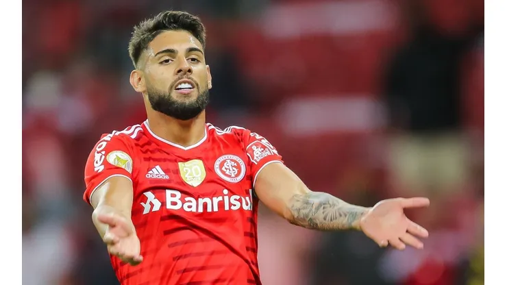 Foto: (Pedro H. Tesch/AGIF) - O Internacional abriu um leque de opções para contratar o substituto de Yuri Alberto