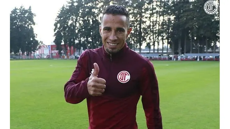 Camilo Sanvezzo tem se destacado no futebol mexicano; brasileiro é um dos cinco maiores artilheiros em atividade da história da Liga MX