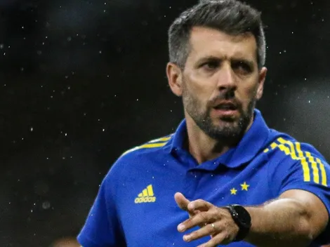 Pezzolano afirma que já definiu time titular do Cruzeiro e expõe planos