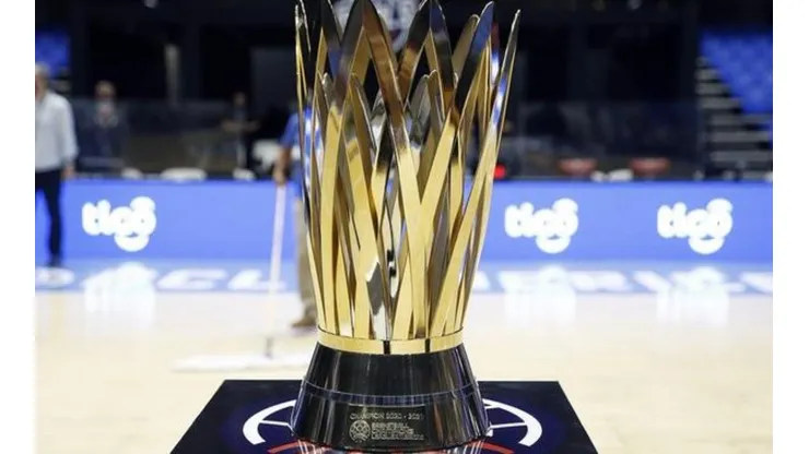 Imagem Divulgação FIBA - Troféu que será entregue ao campeão da BCLA
