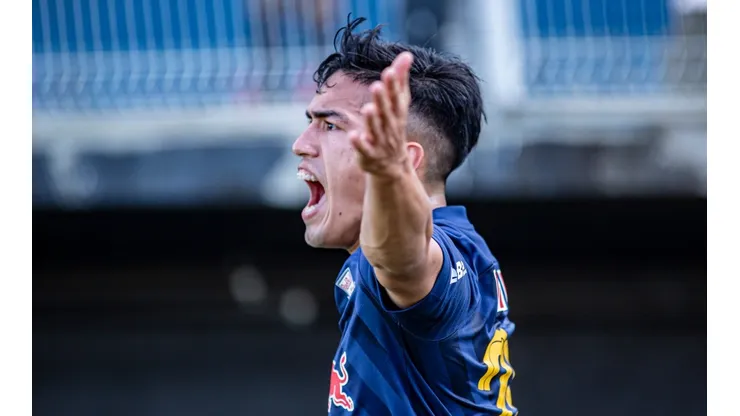 Diogo Reis/AGIF. Tomás Cuello em partida pelo RB Bragantino, no Campeonato Brasileiro 2021