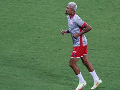 Hélio dos Anjos confirma ausência de Kieza pelo Náutico na Copa do Nordeste