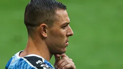 Foto: Fernando Alves/AGIF - Churín perdeu espaço no Grêmio, que busca contato por Renato Kayzer, do Athletico-PR