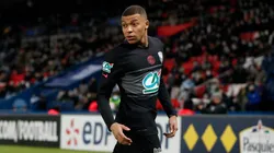 Foto: Catherine Steenkeste/Getty Images | Mbappé vira assunto em entrevista de Piqué, que tenta atravessar Real por Haaland