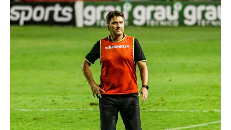 Foto: Rafael Vieira/AGIF - João Brigatti, treinador do Sampaio Corrêa