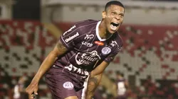 Foto: (Flickr Oficial Ferroviária/Tiago Pavini/Ferroviária SA) - Hygor foi o autor do gol da Ferroviária nesta terça (2), em jogo válido pelo Campeonato Paulista