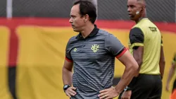 Foto: (Flickr Oficial Vitória/Pietro Carpi) - Dado Cavalcanti, técnico do Vitória, fez uma análise do primeiro clássico da temporada 2022