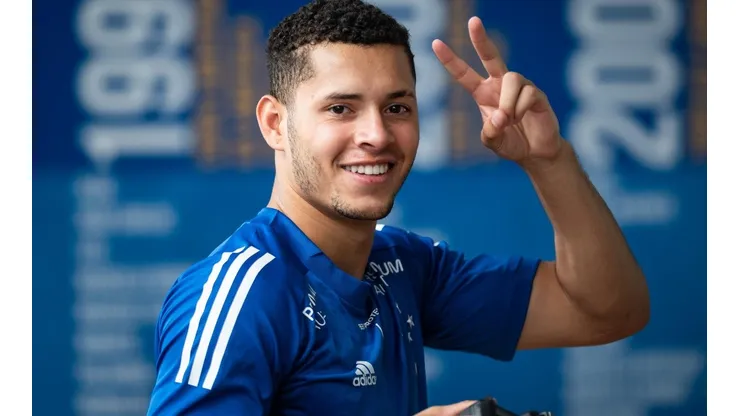 Bruno Haddad/ Cruzeiro. Matheus Pereira chegando em treino pelo o Cruzeiro