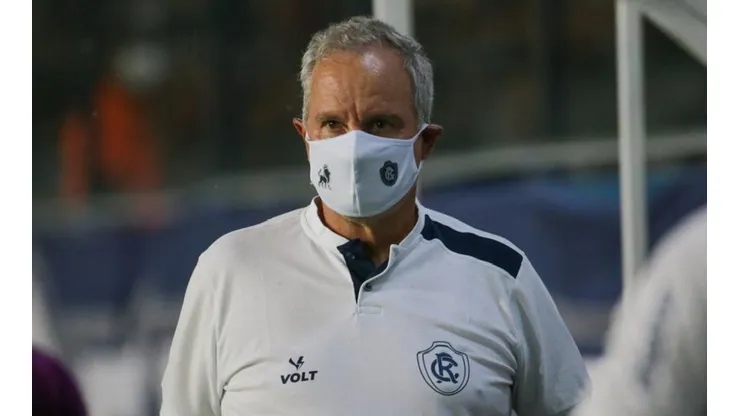 Foto: (Fernando Torres/AGIF) - Paulo Bonamigo, técnico do Remo, deve ganhar mais reforços em breve