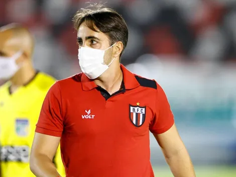 Após empate, Leandro Zago pede cautela com atacante, mas revela: "Sei do potencial"