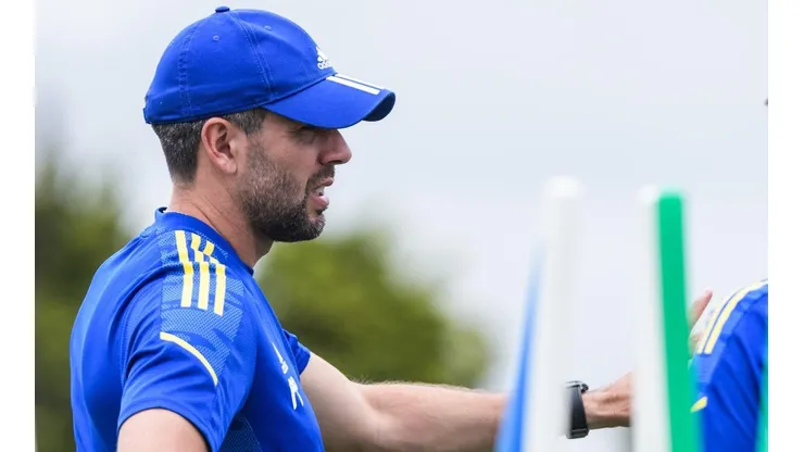 Foto: Gustavo Aleixo/Cruzeiro/Divulgação - Pezzolano: técnico tem dúvidas para encarar o América-MG