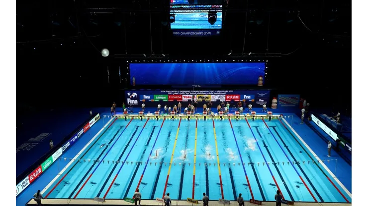 Francois Nel/Getty Images - Piscina em Abu Dhabi