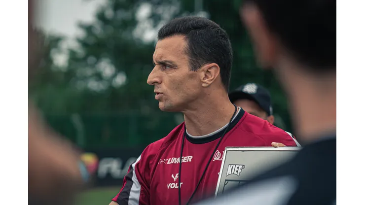 Eduardo Pauli / FFC/ Júnior Rocha perde atacantes por lesão ao mesmo tempo e tem problema no sistema ofensivo do Figueirense