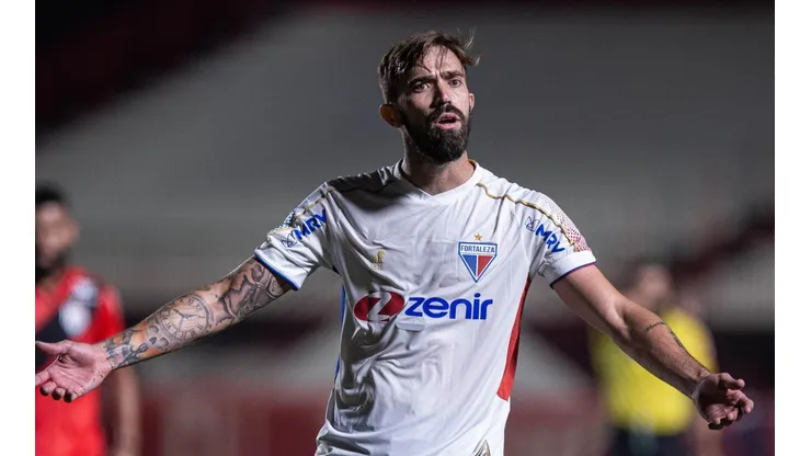 Foto: (Heber Gomes/AGIF) - Matheus Vargas acredita que existem pontos a serem melhorados no Fortaleza neste início de temporada