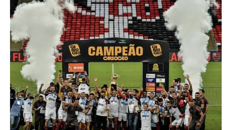 Flamengo campeão carioca 2021. (Foto: Thiago Ribeiro/AGIF)