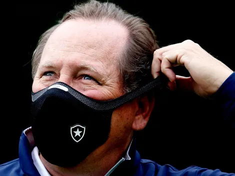 Textor 'bate na mesa' e recusa proposta de R$ 6 milhões por defensor do Botafogo