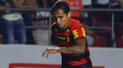 Foto: (Marcello Zambrana/AGIF) - Everton Felipe aceitou as críticas da torcida do Sport e quer usá-las para melhorar dentro de campo