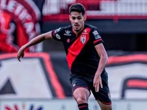 Após Oliveira, Ronaldo encaminha contratação de ex-meio-campista do Athletico Paranaense