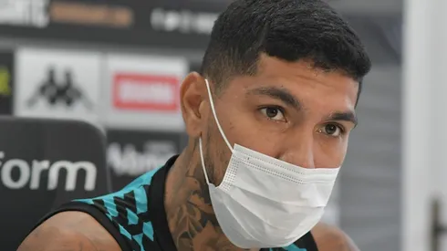 Thiago Ribeiro/AGIF - Yuri fala sobre estreia no Vasco