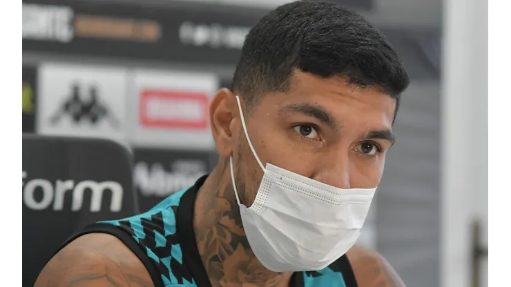 Thiago Ribeiro/AGIF - Yuri fala sobre estreia no Vasco