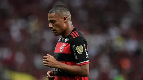 De la Cruz tem contrato no Flamengo até 2028