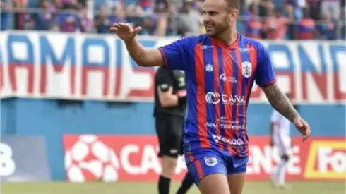 Klenisson anotou seu primeiro gol no Marcílio Dias (Foto: Tiago Winter/CNMD)