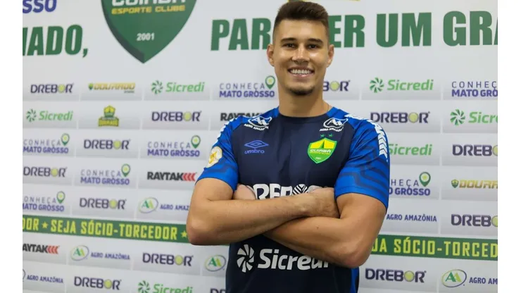 Vinicius Barreta foi anunciado no Cuiabá (Foto: AssCom Dourado)