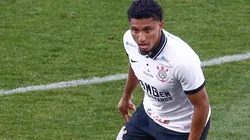 Foto: (Marcello Zambrana/AGIF) - A saída de Éderson para o futebol italiano rendeu 'bons milhões' ao Corinthians